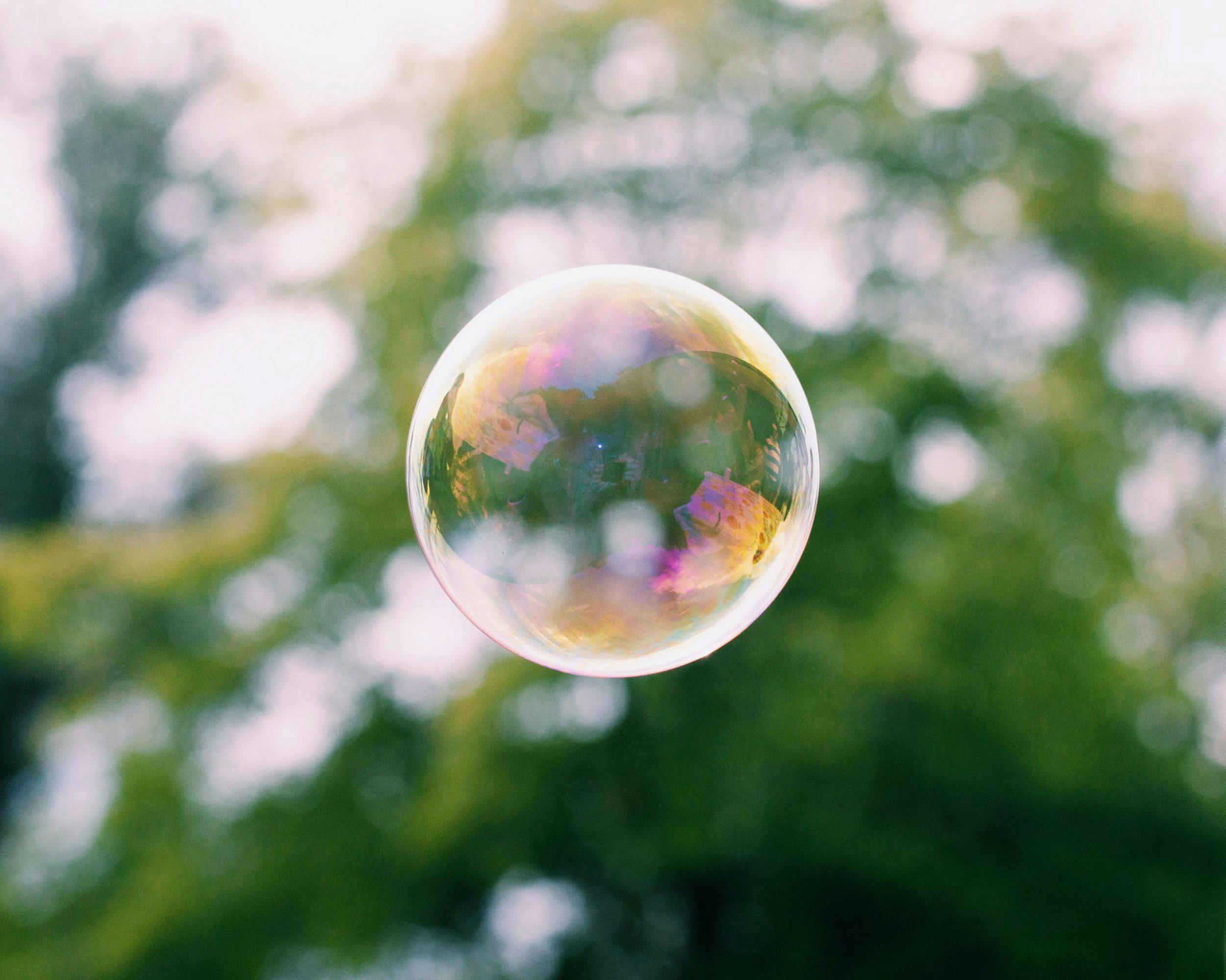 What is a Tech Bubble? And How to Tell if We’re in One – blog post image
