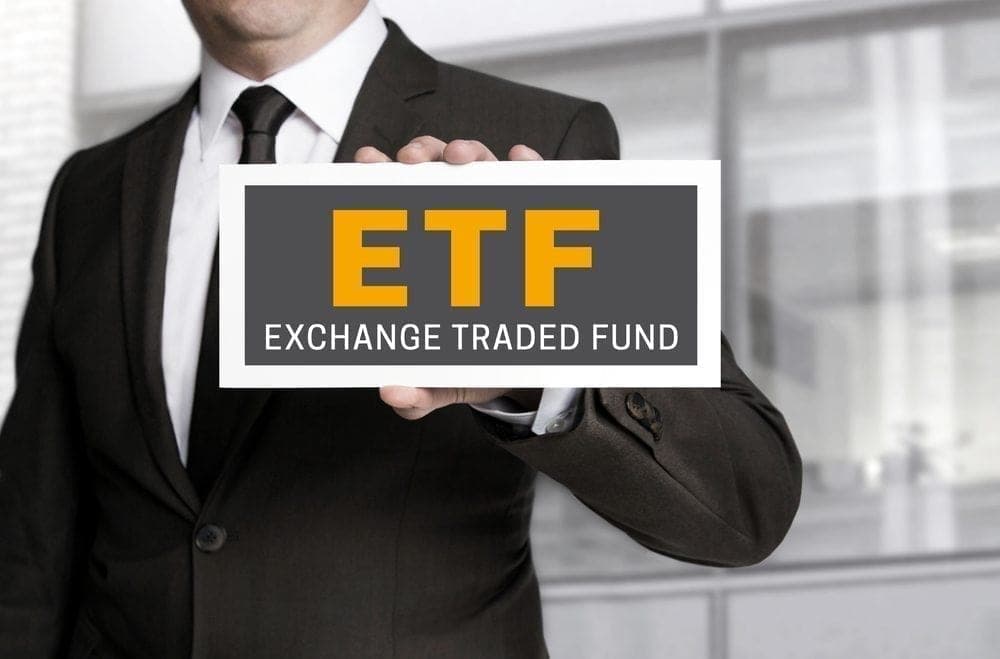 Cover Image for Advantages and Disadvantages of ETFs
